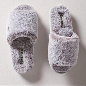Minnetonka Sunday sandals /slide
